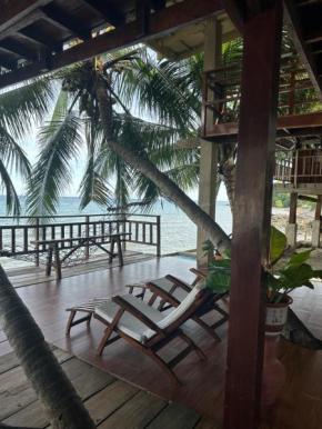 Villa Naatang Bohol Beach House 1